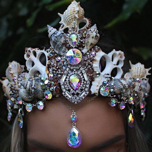 ChooseOne___'s tweet image. Choose one #Mermaid #Crown