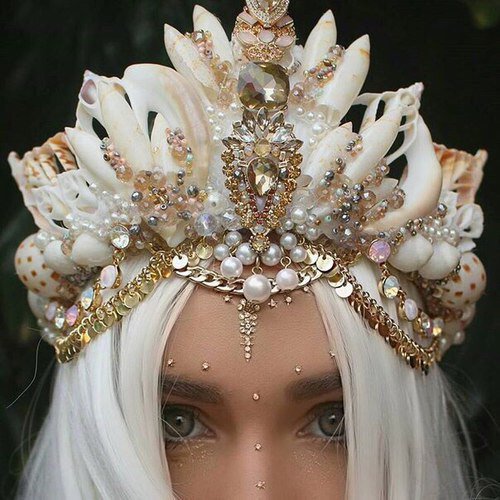 ChooseOne___'s tweet image. Choose one #Mermaid #Crown
