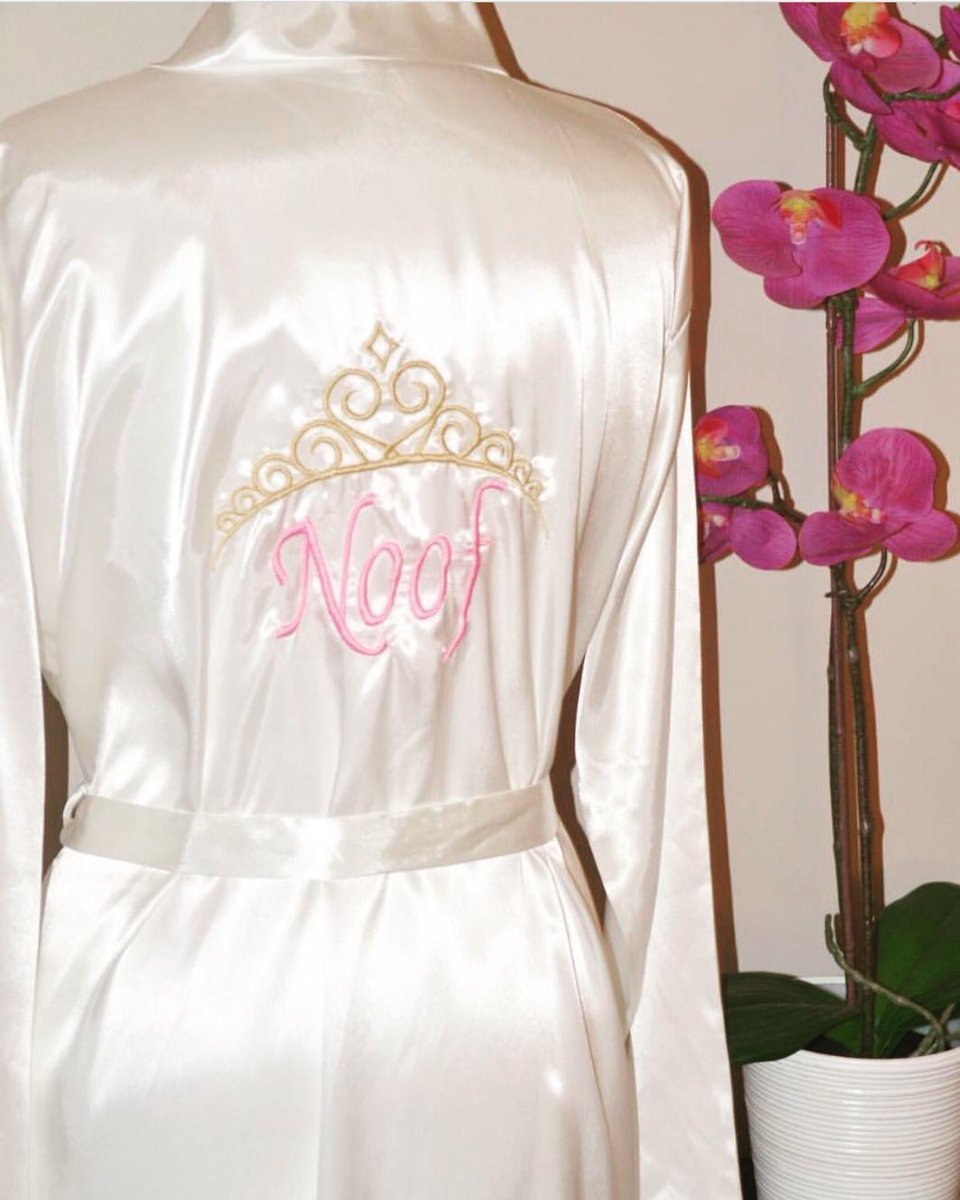 Golden_Threads_ tweet picture