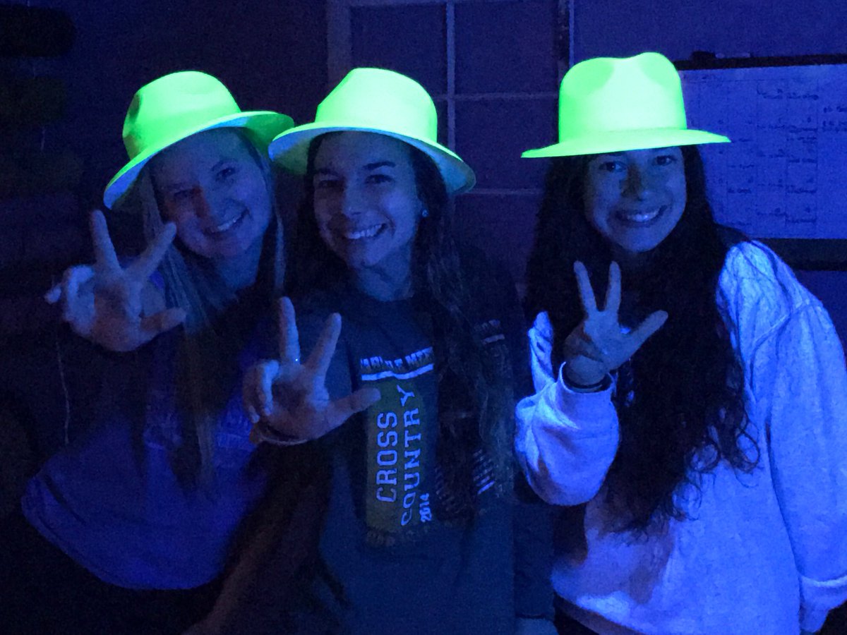 YLWaynesboro's tweet photo. Blacklight Club 🎆
8:15pm https://t.co/f03EE6GxGl