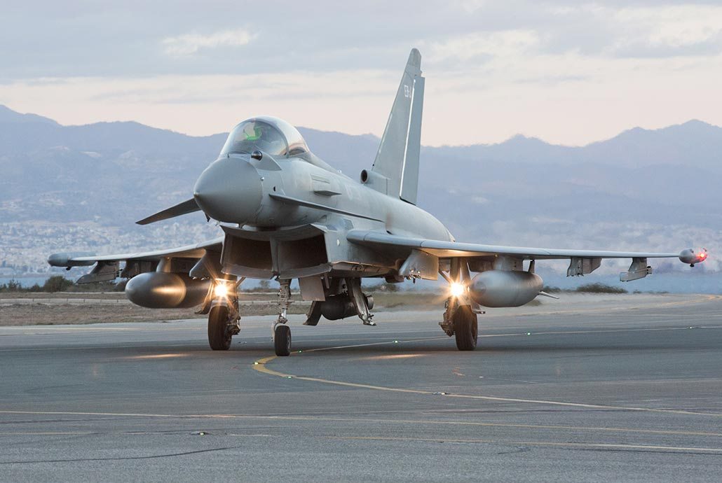 Get an up-lose look at an RAF Typhoon this Sunday during <a href="/Aero_150/">Aero150</a> in Gatineau! aero150.com #Canada150