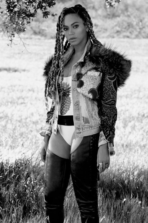 Conexao_Beyhive's tweet photo. Beyoncé atualizou novas fotos no site. #1YearOfLEMONADE https://t.co/AfB3gnS5t3
