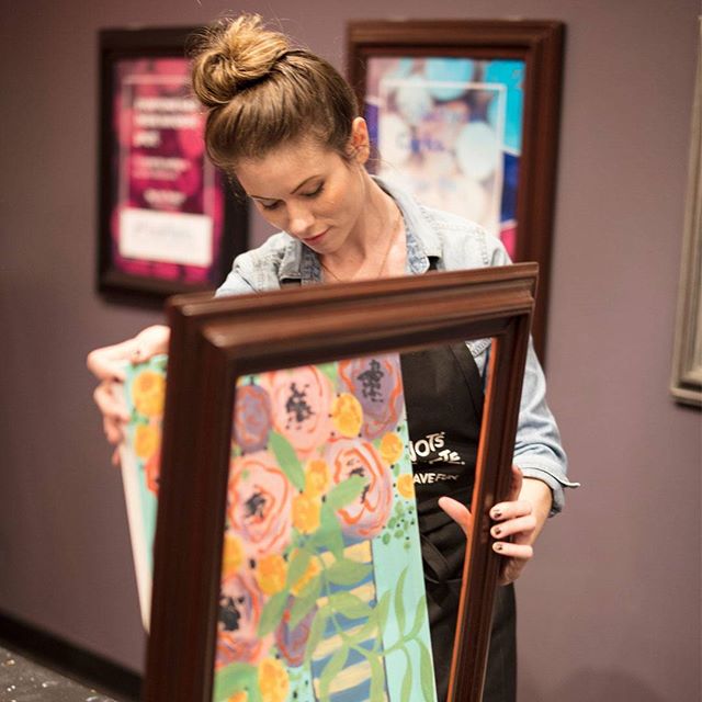 PinotsWestLoop's tweet image. Every piece of art deserves a showcase. #frameworthy