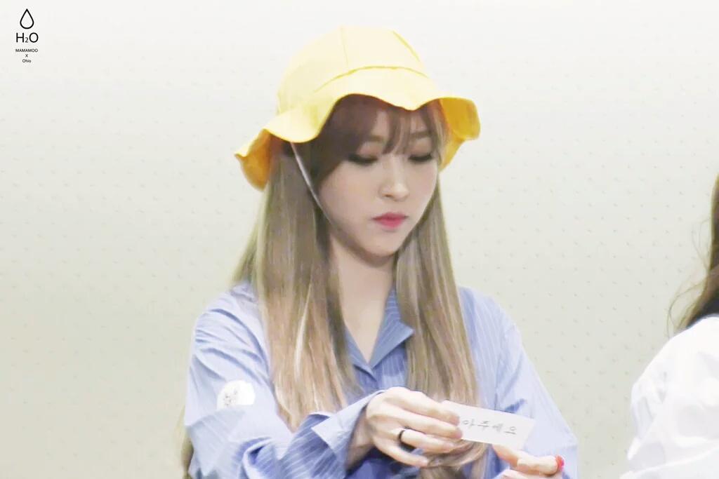 mmm_byul22's tweet photo. ムンビョリ🌱 ９８(９７) らいん

一緒に追いかけられる子募集中♡

#MAMAMOOペンと猛烈に絡みたくて仕方ないのでMAMAMOOペンがRTしてくれたらフォローしますのでこれを見たMAMAMOOペンは是非RTして拡散してください https://t.co/ukfaqkusPl