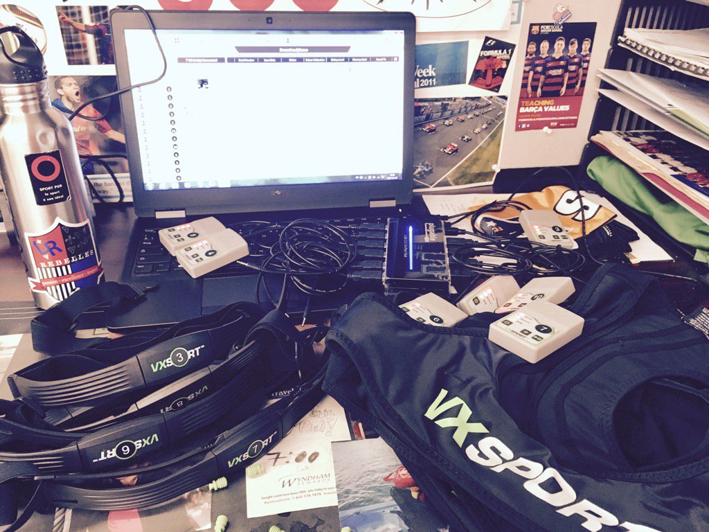 LouisRielSoccer's tweet image. Time for some serious data analysis @VXSport #gpsheartrate #workloadanalysis #injuryprevention #louisrielperks