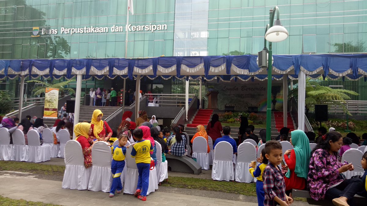 bdgdisarpus's tweet image. #LombaBercerita #StoryTellingContest _Persiapan pembukaan lomba Tingkat Kota Bandung 2017 , Upaya bersama meningkatkan minat baca.