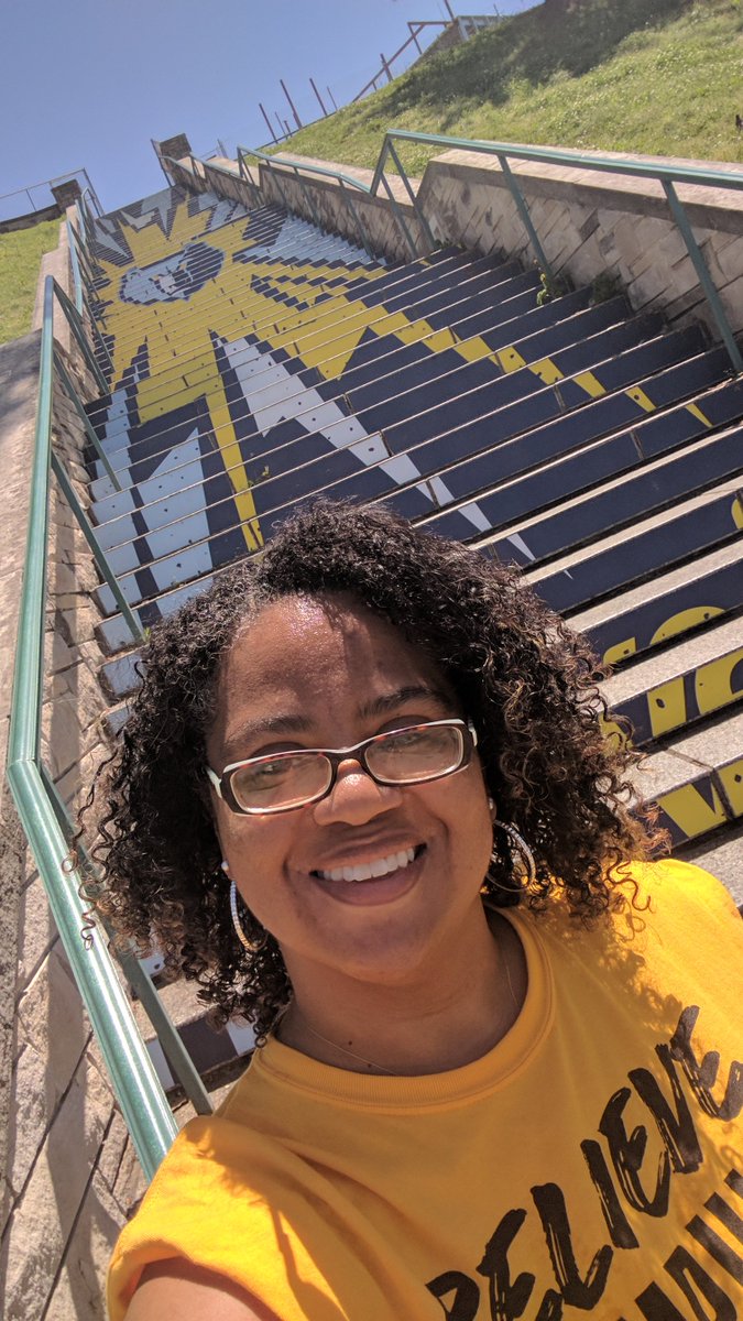 justlashaun's tweet photo. Tackled the #RiverFit stairs for today's @GirlTrek #NationalWalkingChallenge! #BelieveMemphis
https://t.co/FOSbwHbEjP https://t.co/9vPebwuurJ
