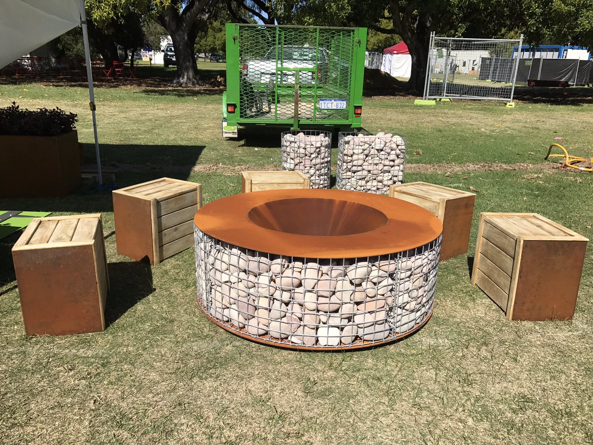 Green Earth Ent On Twitter Setting Up This Awesome Fire Pit For