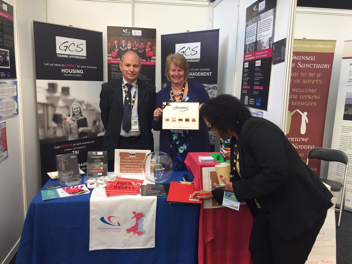 GCS_Training's tweet photo. Day 2 at #TAI17 - Ros &amp; John are running the 'count the bricks' competition to win a box of chocolates. #CIH #SSESwalec #stand20 https://t.co/7GrEwtW0jL