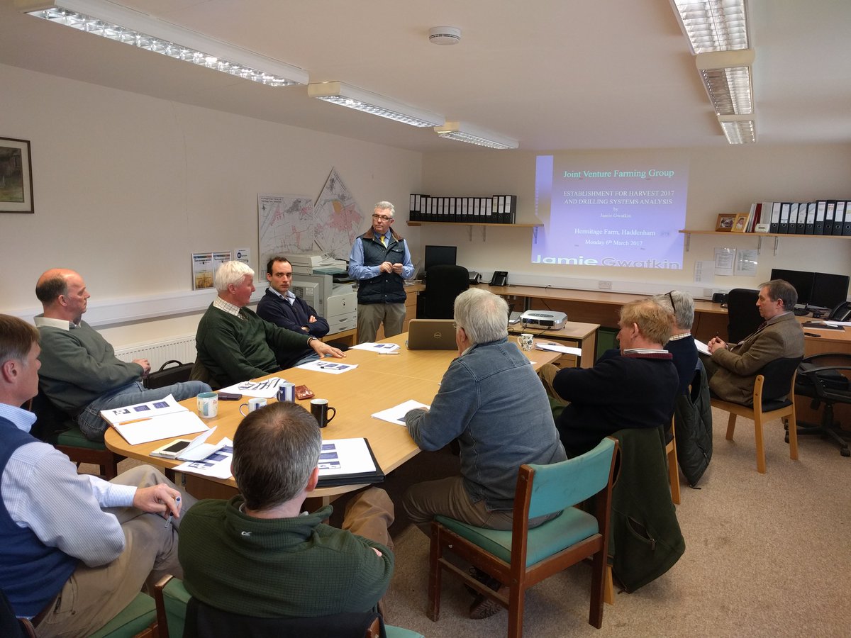 Only way up (in farming) is down (reduce costs). Agree? These guys do: bit.ly/2oKSUk6 <a href="/Farmsfuture/">Antony Pearce</a> <a href="/Charles_Matts/">Charles Matts</a> <a href="/PelhamFarmingCo/">Pelham Farming Co</a>