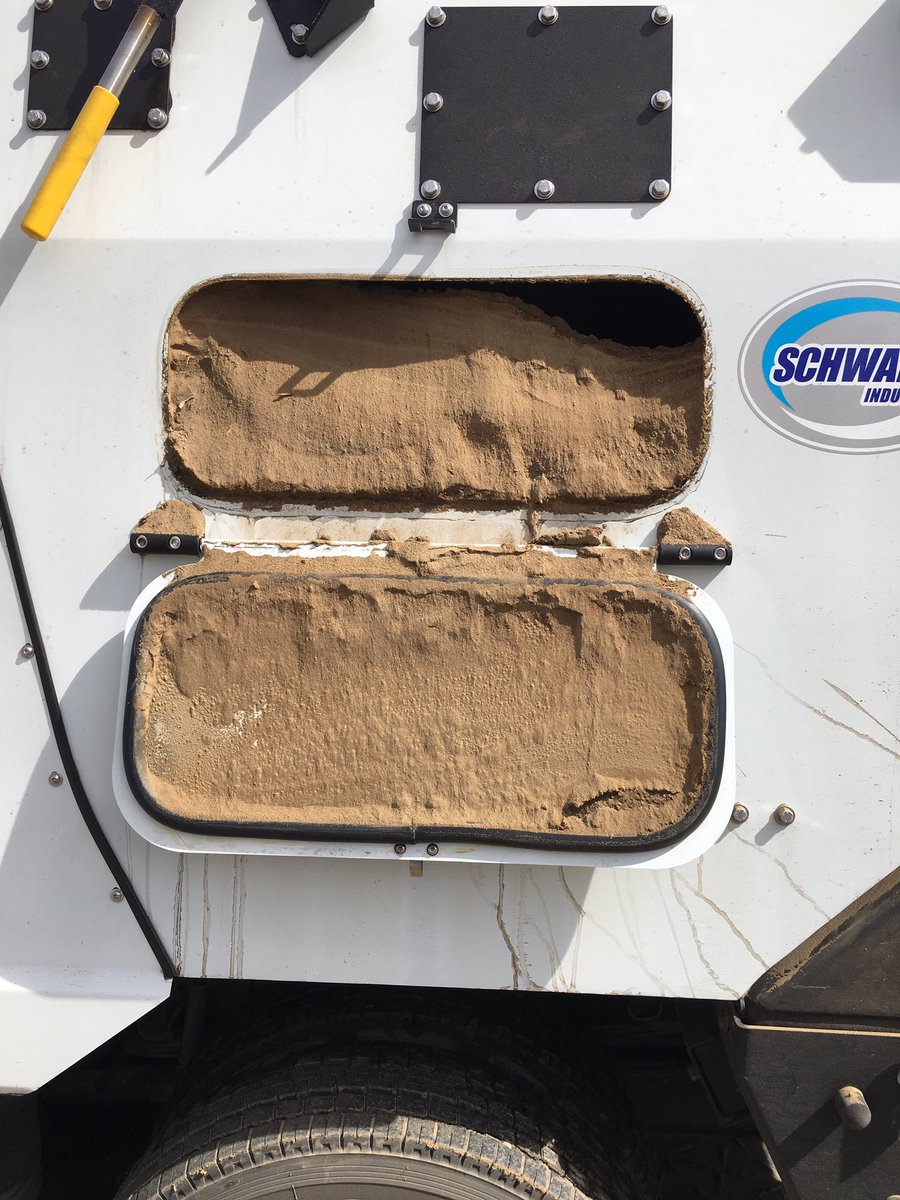 TheSweeperShop's tweet image. Taking care of business in the New #Schwarze A4 Storm.  

#sweepershop #streetsweeper #bestsweeper