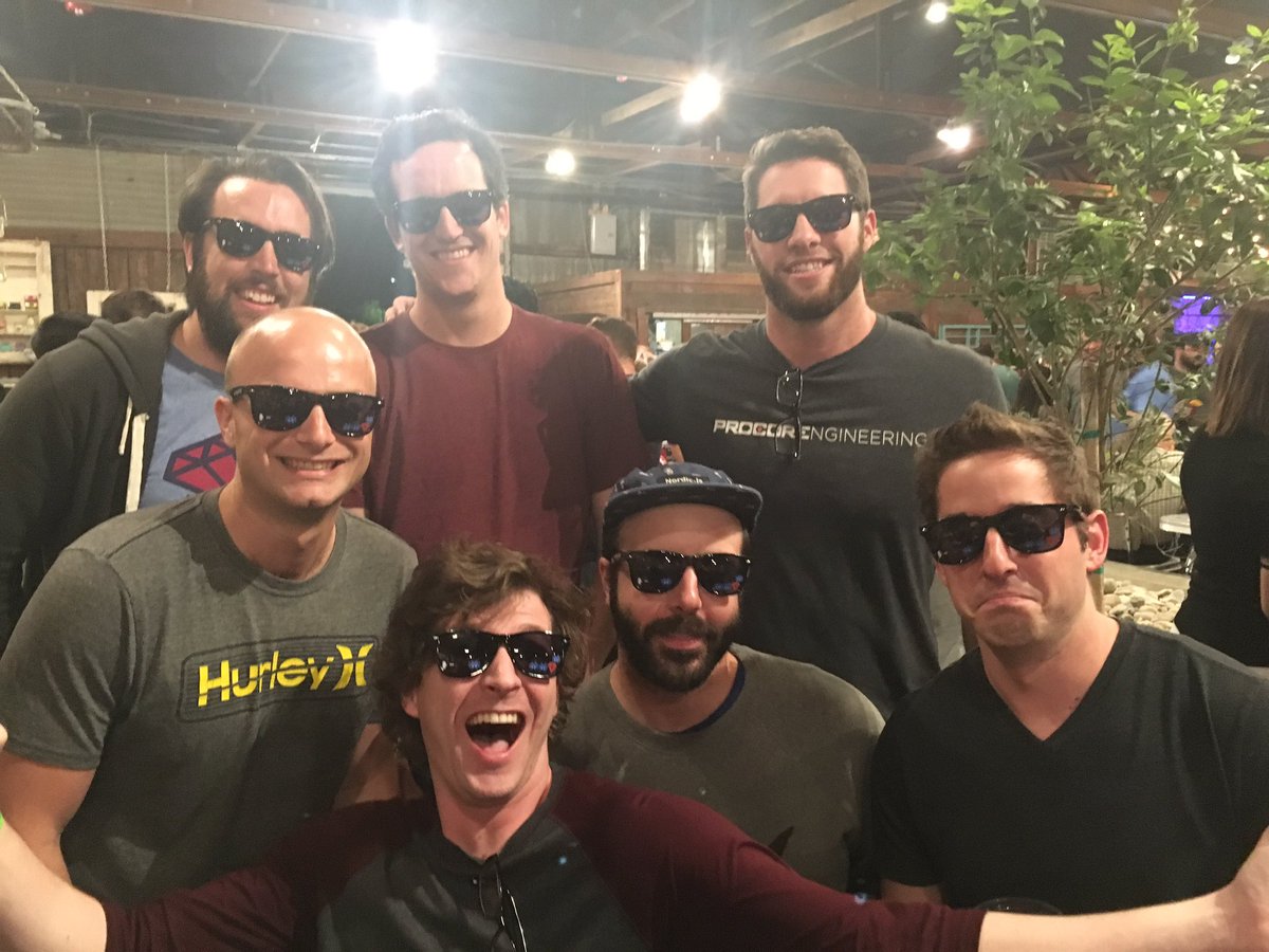 andytcox's tweet image. Ran into the @bugsnag crew and got some sweet shades! @ProcoreEng @railsconf #RailsConf2017 #railsconf