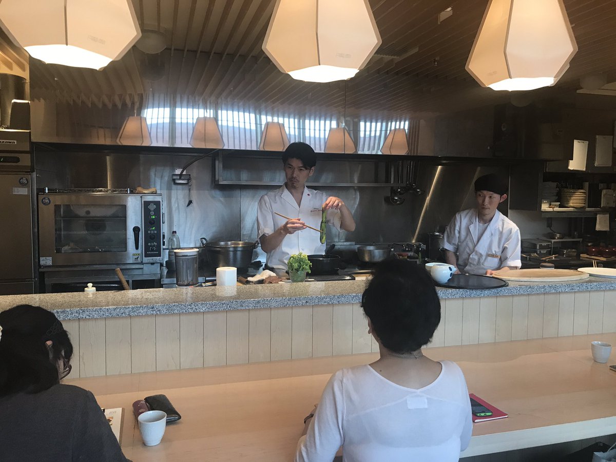 株式会社ビー ワイ オー على تويتر 菜な Kitte博多 第4回クッキングクラスを開催しています 本日のテーマはホームパーティーです 和風ローストビーフやロール寿司などをレクチャーします Byo En Kitte博多 和食 菜な 株式会社ビー ワイ オー على تويتر 菜な Kitte博多 第4回クッキングクラスを開催しています 本日のテーマはホームパーティーです 和風ローストビーフやロール寿司などをレクチャーします Byo En Kitte博多 和食 菜な