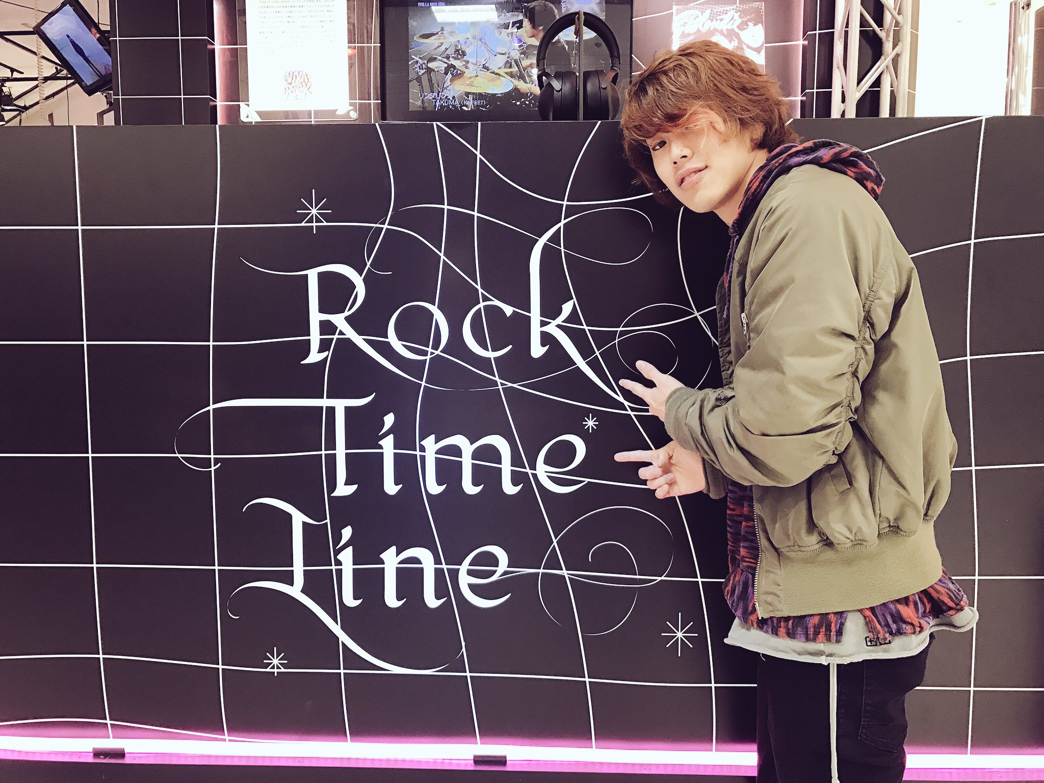 Ren Info 伊勢丹新宿店が新たな音楽カルチャーを発信していくプラットフォーム Rock Time Line 今日からの Rock Time Line Part I にrenも参加させて貰ってます ここでしか買えないオリジナルtシャツ また先行でオフィシャルグッズも販売中 Ren