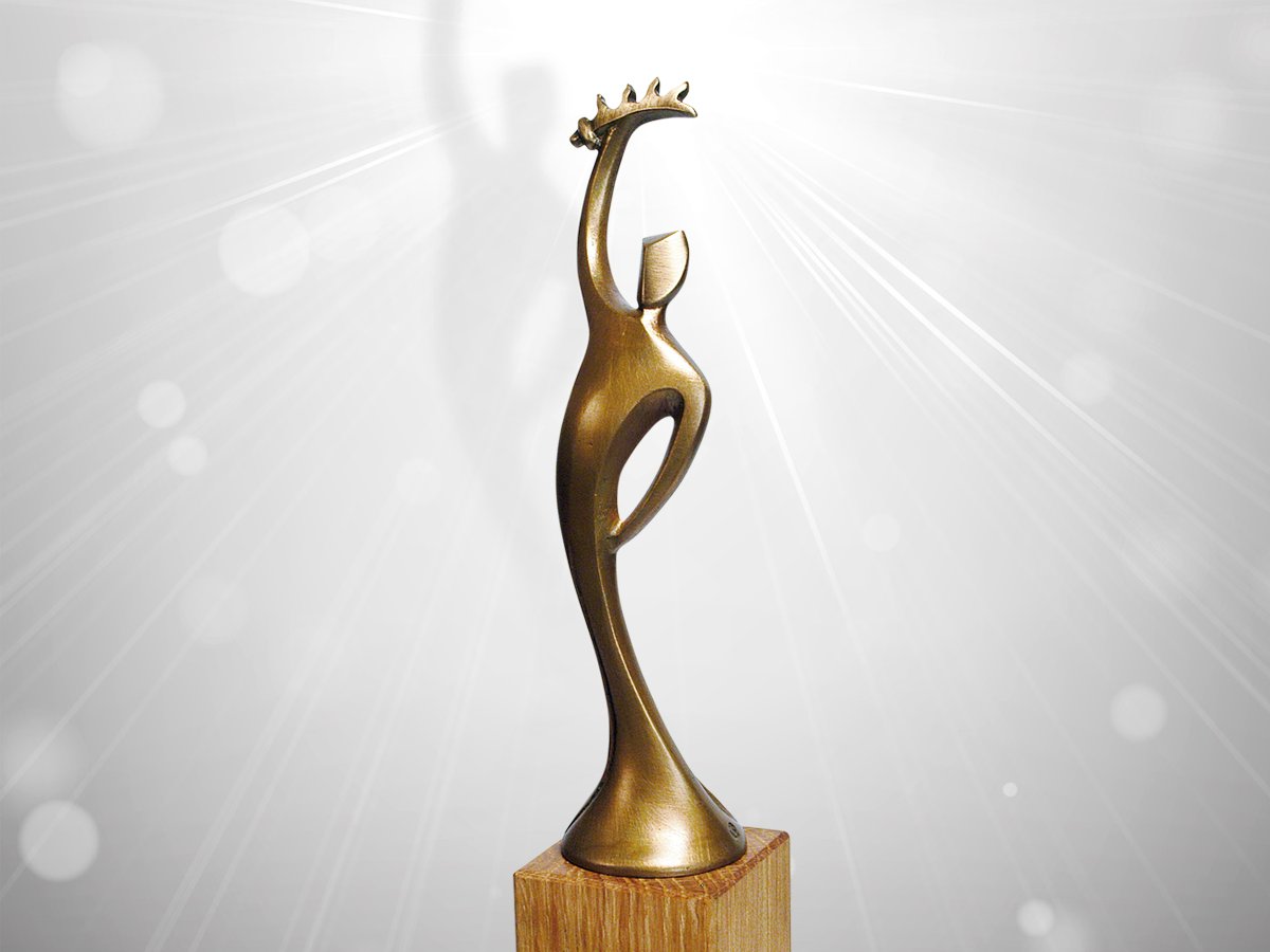 🏆Service-Preis 2017: Dieser Preis wird Menschen verliehen, die im Alltag außergewöhnliches leisten...👏 https://t.co/L03gT12hr9 https://t.co/Is8NBwFMrw