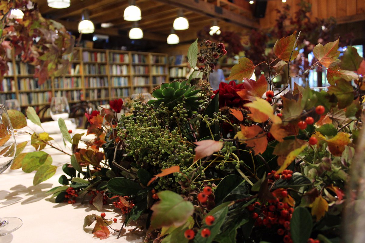 Funkified_Ent's tweet image. Absolutely adore these Autumn-themed centrepieces at Sharon &amp;amp; Stephen's Bendooley Estate reception on Sunday. Thanks for having us guys! X