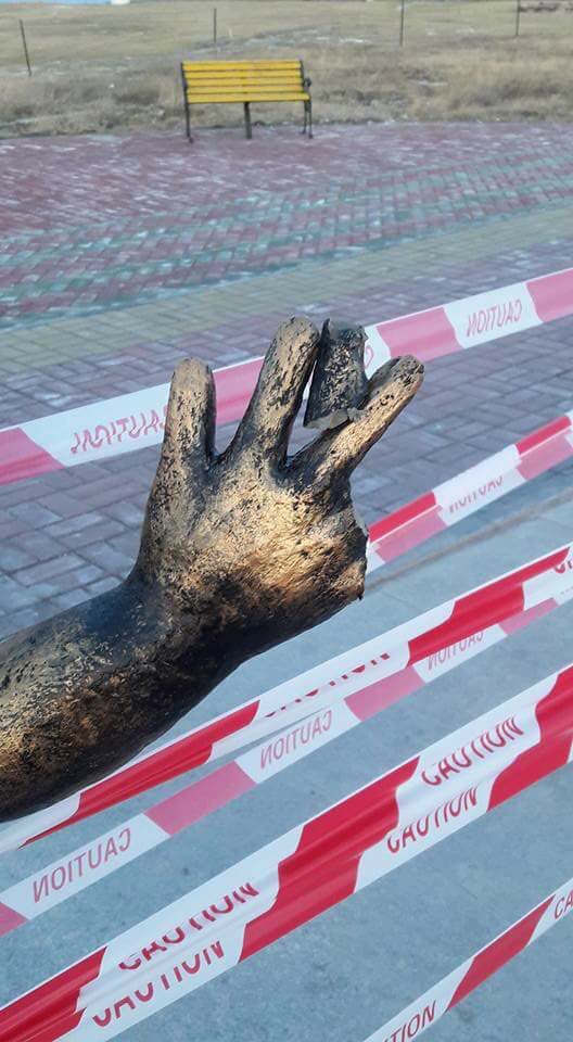 Яажаан бэ тэр гар хурууг 🤷‍♀️😩😩😩