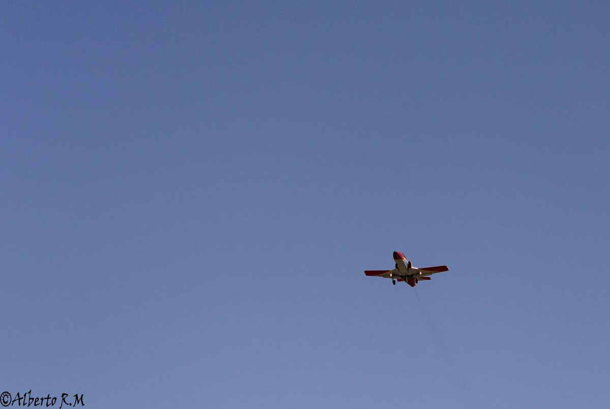 albertojrm85's tweet photo. Pruebas de vuelo @patrullaguila, ayer en #Caravaca.
@AytodeCaravaca @caravacaaldia @LaReferenciaNET @SoydeCaravaca @EnCaravaca @laverdad_es https://t.co/UHoXLc0Oio