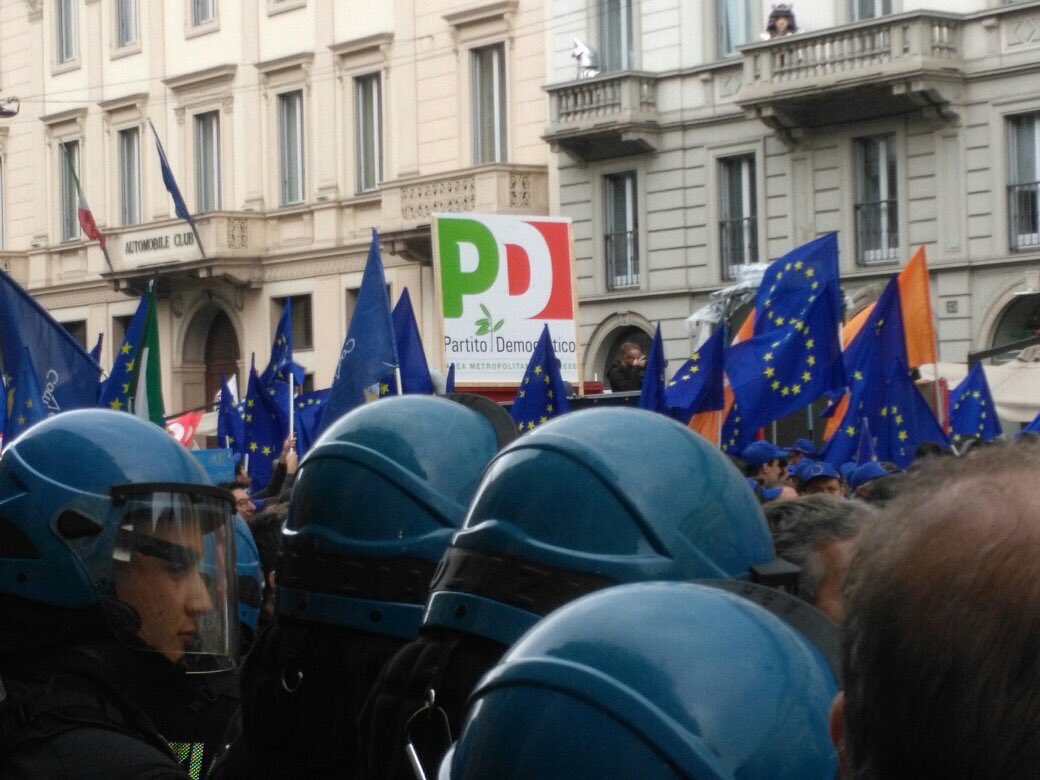 LavoroZero's tweet image. #TUTTOBLUE tanto che non si distinguono #dabadeedabada