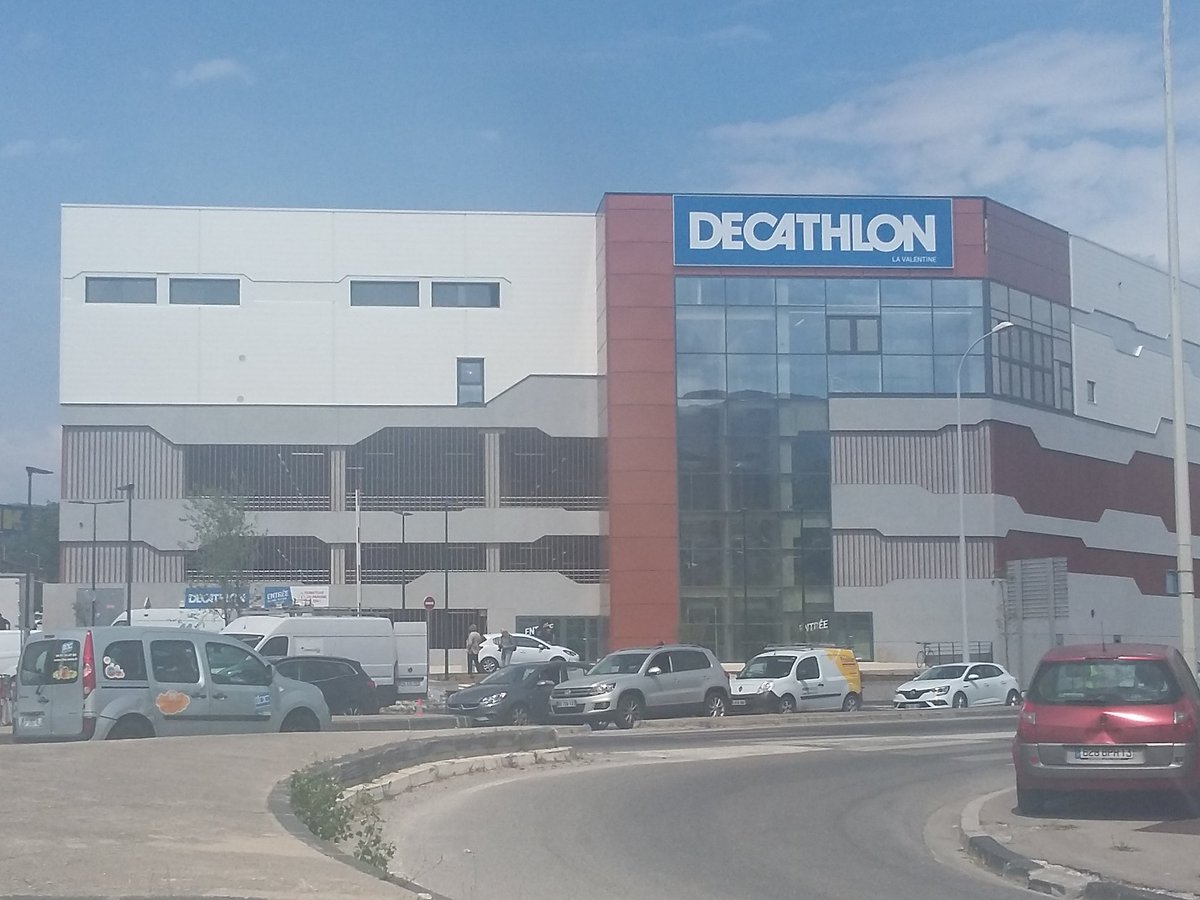 decathlon la valentine
