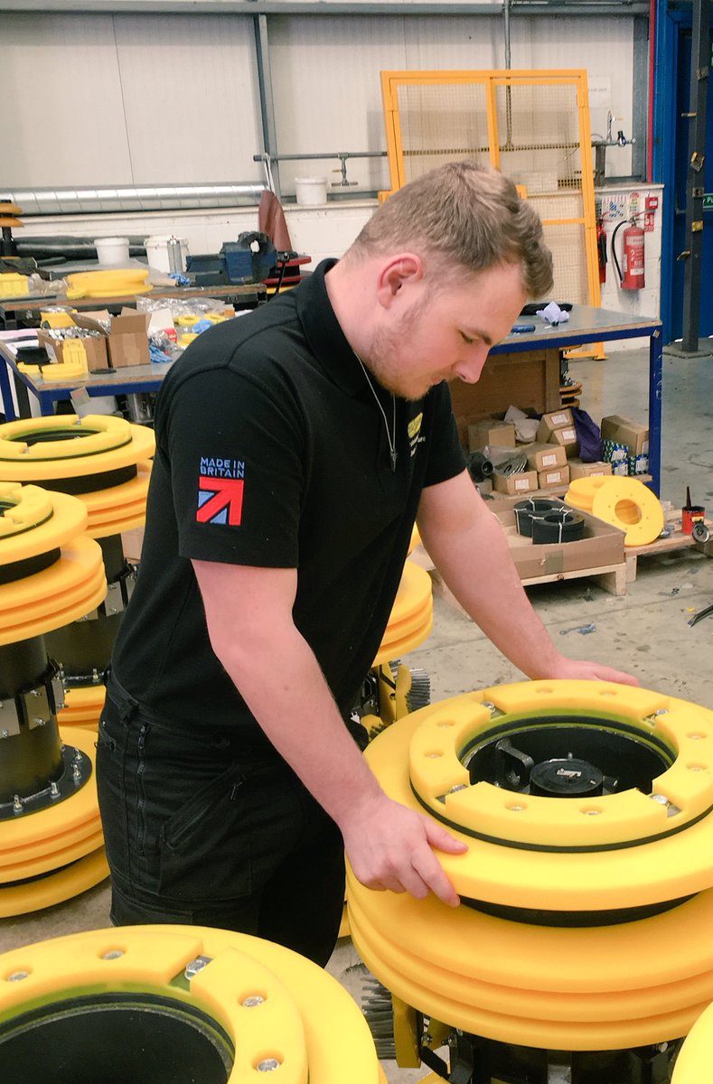 propipeltd's tweet photo. New workwear proudly sporting the #madeinbritain logo #madeinbritainhour #propipe https://t.co/KiMqqjLJba