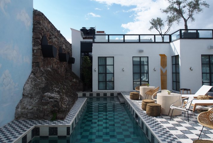 Want to experience San Miguel de Allende like a pro? 🇲🇽 <a href="/Travelista73/">Travelista73</a> pulled together the perfect travel guide. Read travel-about.com/travel/travel-…