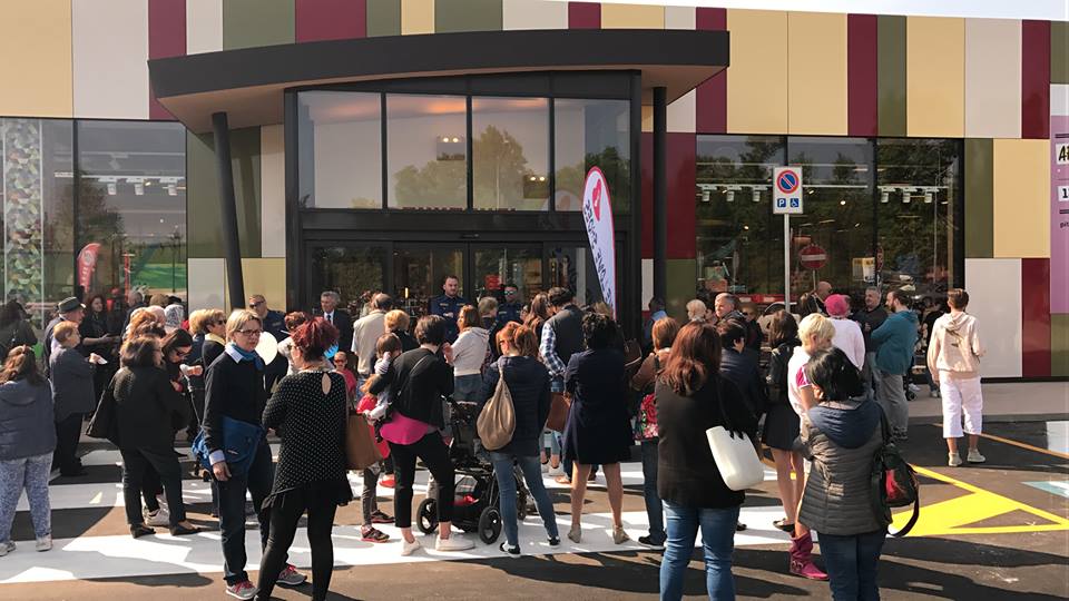 FullSecurityweb's tweet image. 13.4.2017 Apertura nuovo megastore Pittarello di Castelletto Sopra Ticino (NO). @PITTARELLOcom  @mpittarello