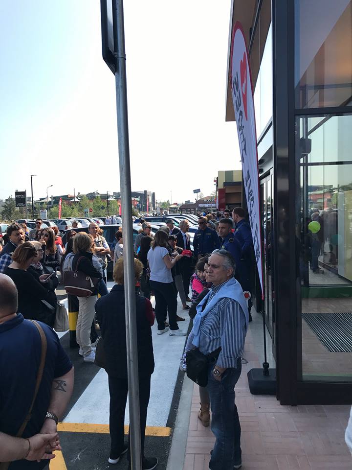 FullSecurityweb's tweet image. 13.4.2017 Apertura nuovo megastore Pittarello di Castelletto Sopra Ticino (NO). @PITTARELLOcom  @mpittarello