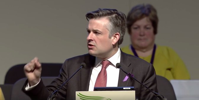 UKLabour's tweet image. Just announced: @JonAshworth has set out our new pledges to NHS staff. Watch again ↓ facebook.com/labourparty/vi…