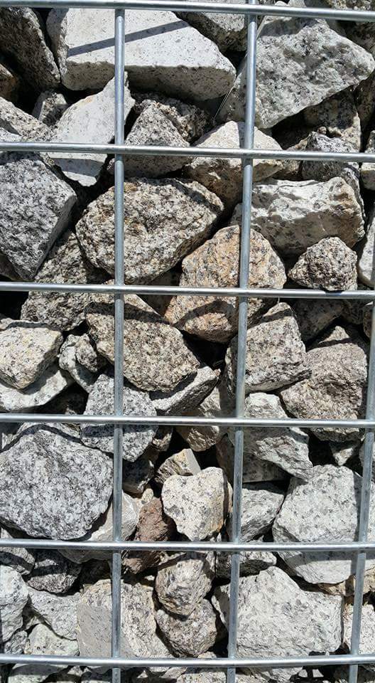 Чулуун хана буюу хашааны шинэ загвар хийгдэж дууслаа. Хашаа буюу хашааны чулуу нийлүүлнэ. 
Холбоо барих: 88008365  99220057