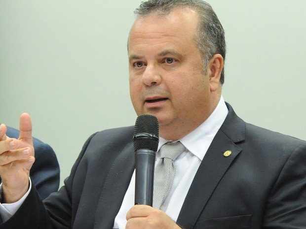 Um teste vital para o governo. Leia no blog do <a href="/gurovitz/">Helio Gurovitz</a> glo.bo/2oL99h3 #políticaG1