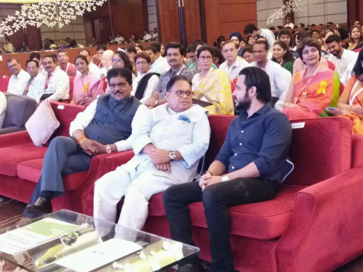 Its imperative to strike Cancer at its roots. <a href="/EkSwasthJeevan/">EkJeevanSwasthJeevan</a> Seminar at Nagpur today. #ekjeevanswasthjeevan