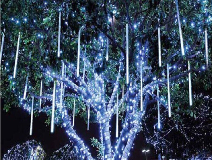 susanhong123's tweet photo. #Christmaslights #holidaylights #meteorlights The size can make according your requirement. Contact us for price. https://t.co/HF2tS3K7xI