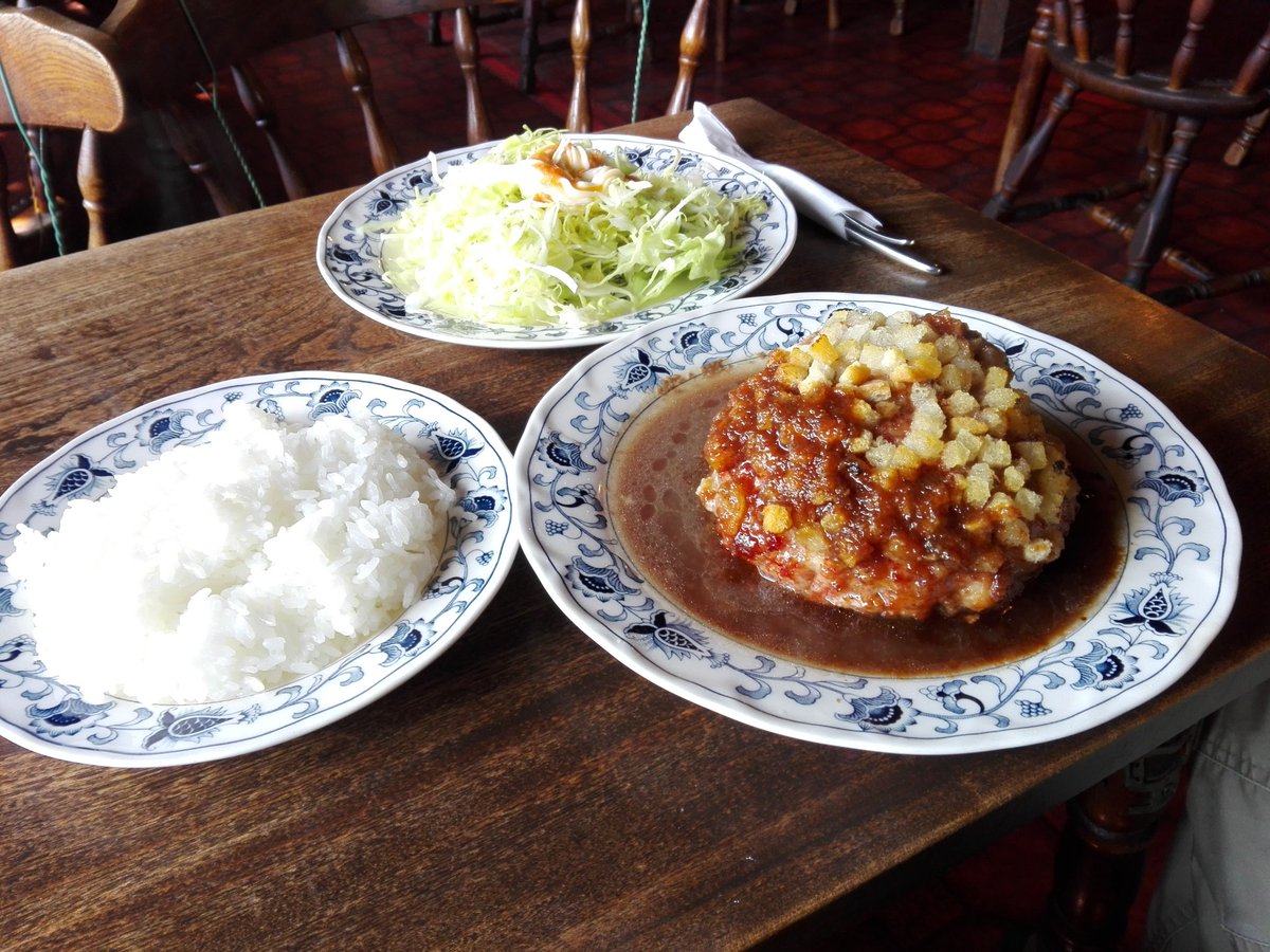 Tatenao123 Sur Twitter 岡山県250号線沿いのレストラン ツモロ の ハンバーグ 店の外観は一見さんには入りにくい雰囲気ですが ボリューム満点 これが1000円です ランチ グルメ 岡山 ツモロ ランチ