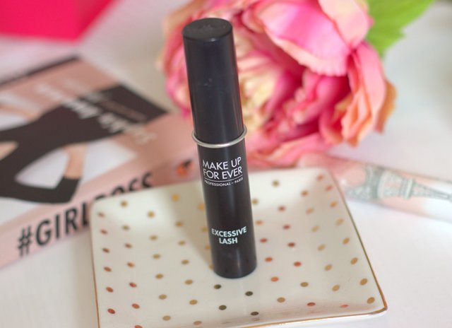 SecretStyleFile's tweet photo. This @MAKEUPFOREVERCa #ExcessiveLash mascara is just fabulous https://t.co/ozrgpI948K #bbloggers #mascara #makeup https://t.co/vcIJCzLtR7