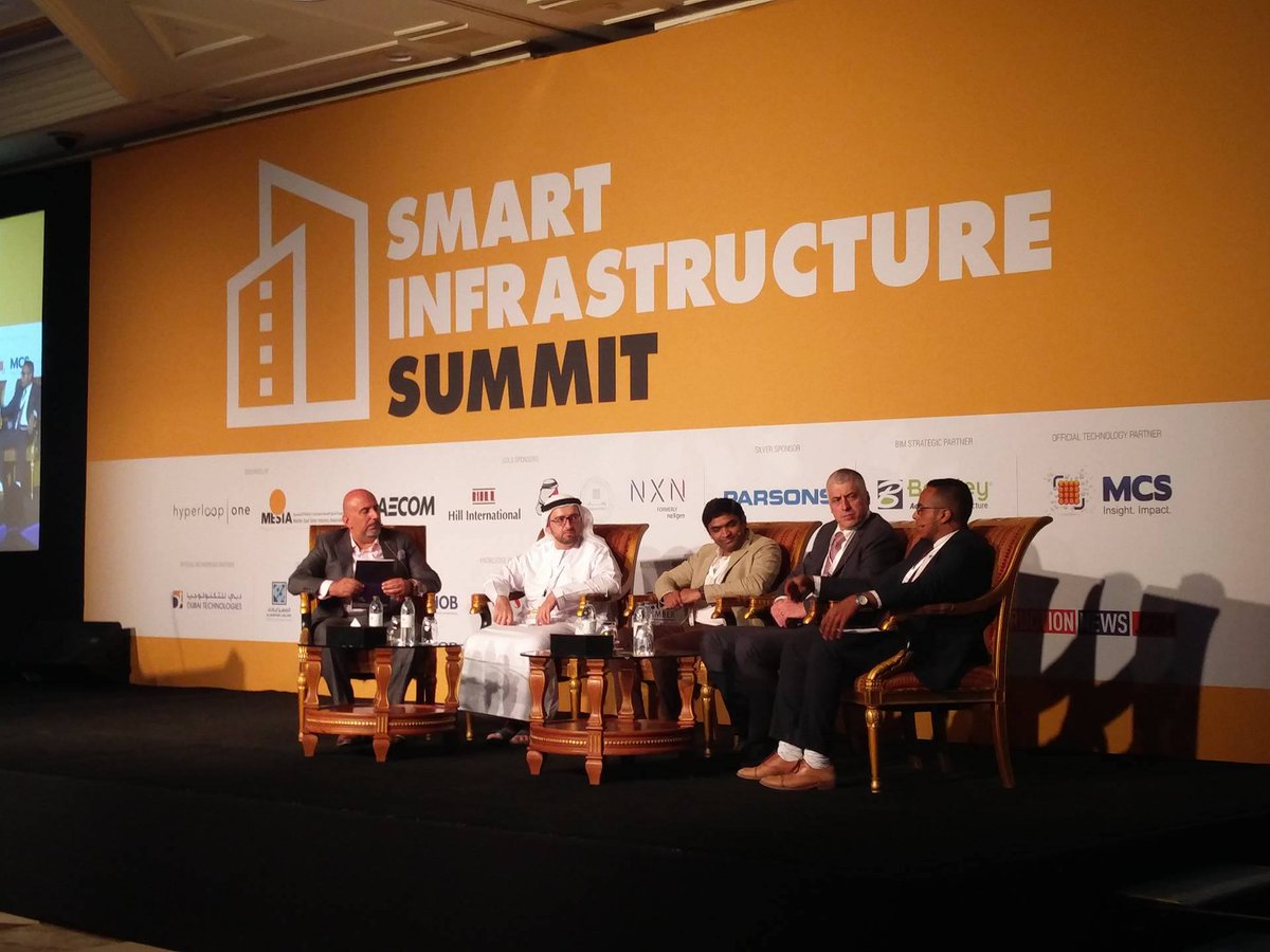 DubaiCarbon's tweet photo. .@smart_infra @MohmedA990 @MohmedA990 now kicking-off the discussion on incorporating scalability and sustainability into business infrastructure. #SmartInfraME https://t.co/7ASLw90kwI