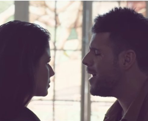 "Dos palabras" es la última canción de <a href="/PabloLopezMusic/">Pablo López</a> con la cantante brasileña <a href="/PaulaFernandes7/">Paula Fernandes 🪄</a> . Videoclip 📽️
cadena100.es/actualidad/pab…