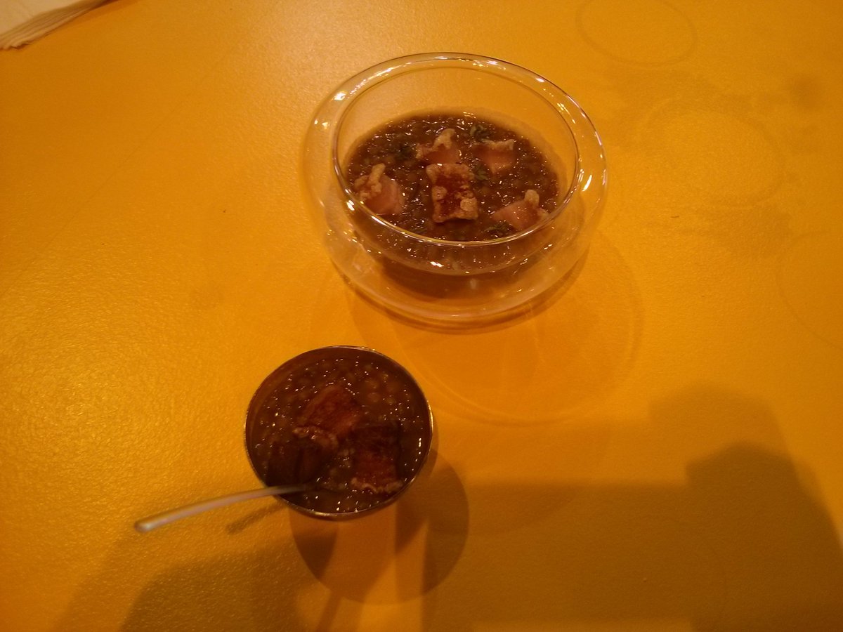 Aquí os dejamos el resultado del cocinado de @JPenaTopChef con #LentejaDeTierraDeCampos y <a href="/TorreznodeSoria/">Torrezno de Soria</a> Sabor y tradición