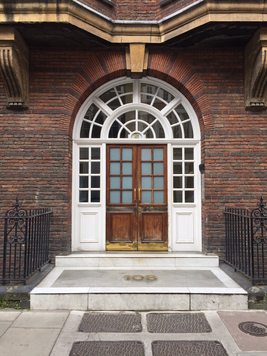 Doorways of Fitzrovia... enjoying our new neighbourhood #doors #fitzrovia #architecture