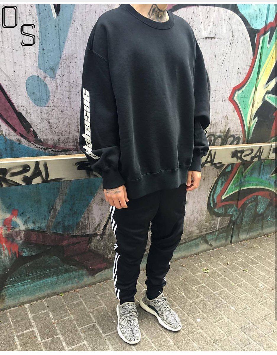 calabasas yeezy sweatpants