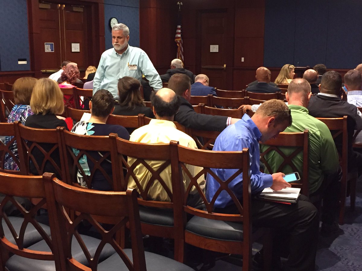 In the Senate meeting rooms getting to rally to #saveh2b <a href="/the_nalp/">NALP</a>