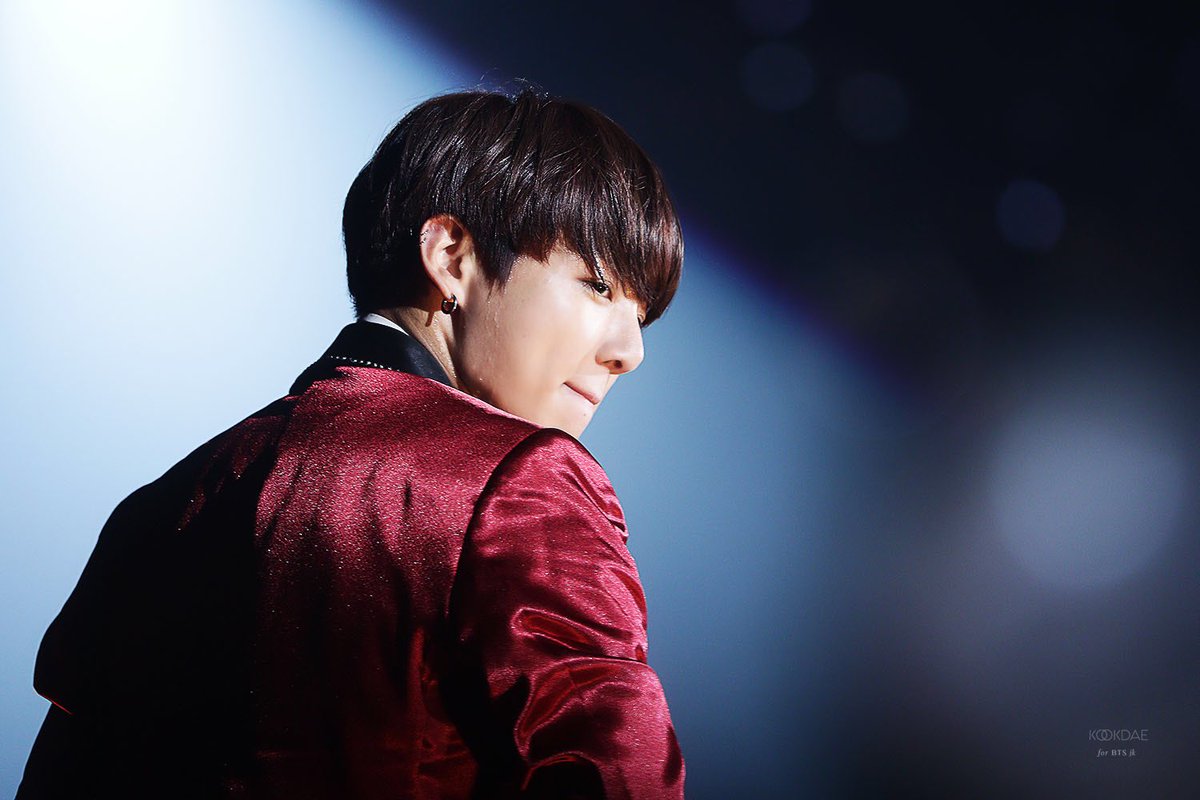 горячий чон чонгук. The end bts презентация. Jungkook bts hate you. чонгук диспатч idol. Jungkook bts hate you.