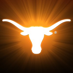 LCHS_Mustangs's tweet image. S/O to my brother @Coach_Naivar and @TexasFootball for stopping by @LamarConsHigh #RecruitMustangs  ✊🏽🔵🏈 #HookEn #TPW