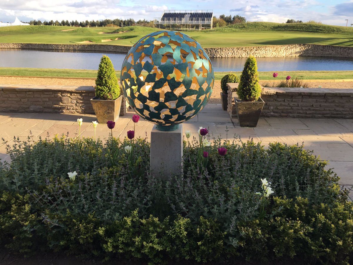 Glowing in the evening light #Mantle <a href="/CenturionClub/">Centurion Club</a> <a href="/MeyerHomesUK/">Meyer Homes UK</a> #luxurysculpture