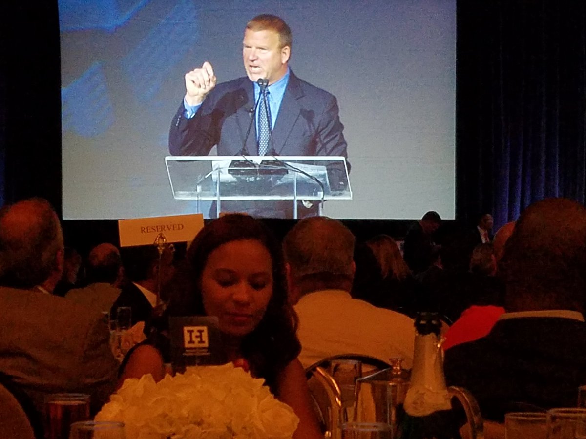 CentCoins's tweet photo. Keynote speaker at the HHCCs 40th Anniversary Luncheon!! He's a mf for real lol! @TilmanJFertitta #theKingwasinthebuilding #Bossupforacheck https://t.co/a3D8Y1i6rj