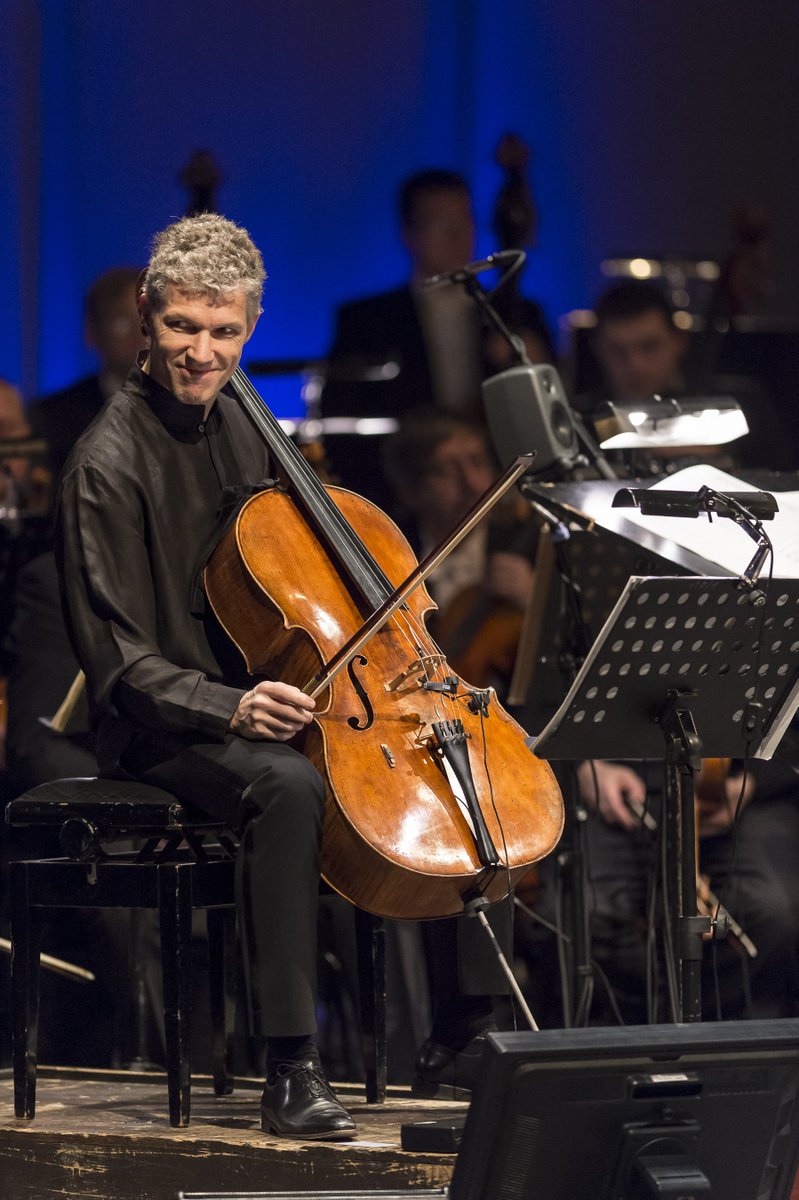 @matthewmbarley naposledy jako sólista sezony! 10.-12.5. v Besedním domě. Hlásíme vyprodáno, zavádíme Stání+ .bit.ly/2pliyPK