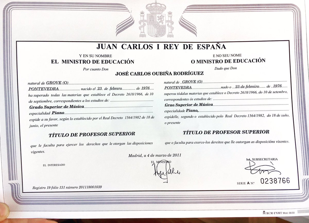 Bienvenido a casa!! Despois de tanto tempo al fin hoxe decidín ir buscalo título o Conservatorio 😊