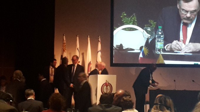 Ver imagem no Twitter Ver imagem no Twitter