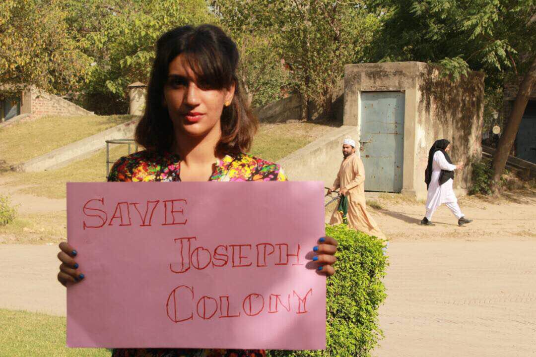dontharrisme's tweet photo. Pure water is everyone's basic right. What if we were one of them? #SaveJosephColony #TeamAwaaz https://t.co/if1Cd2kGo9