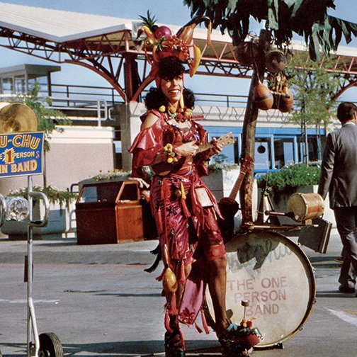 Happy Birthday to actress and comedian Carol Burnett, who turns 84 today! 